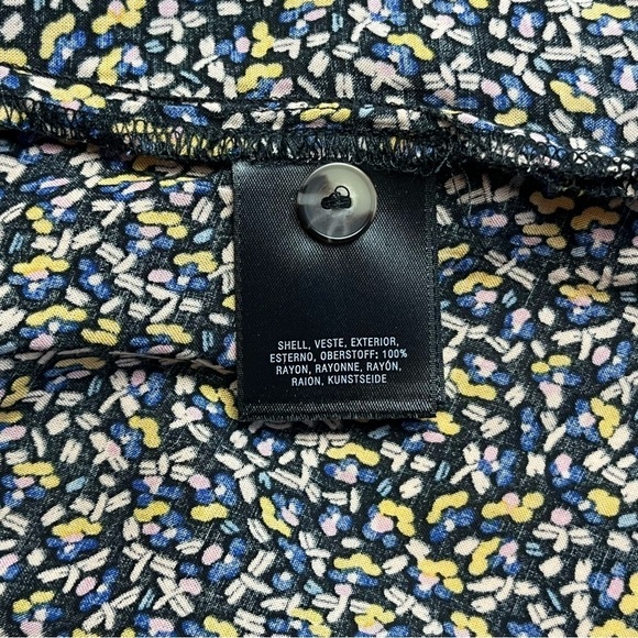 Maeve by Anthropologie Berwick Bell Sleeve Novelty Print Button‎ Up Top Size XS - Picture 4 of 6